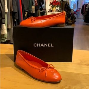 Chanel CC Classic Logo Ballet Flats
